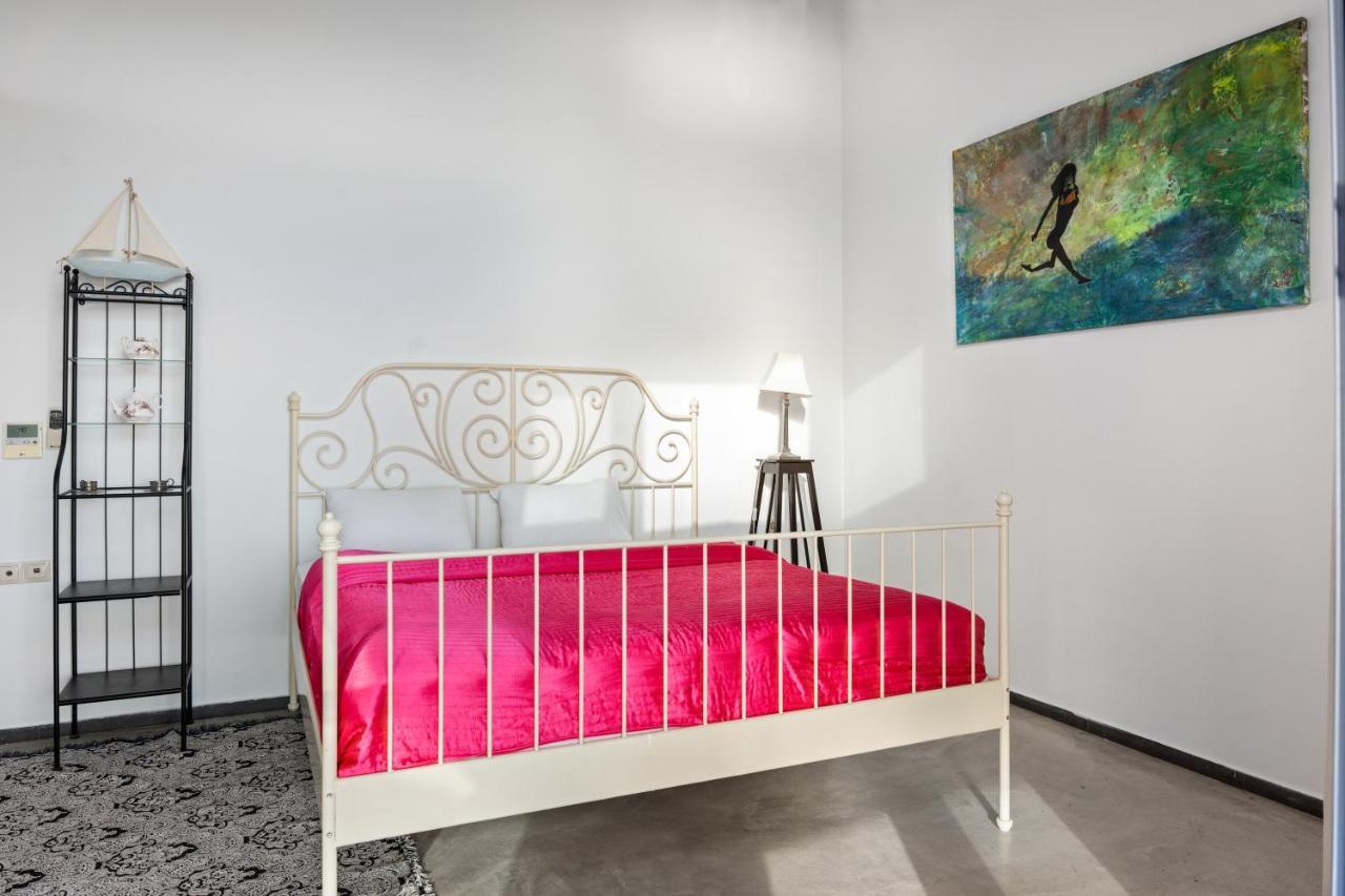 Serenity Boutique Suites Athanion Exterior photo